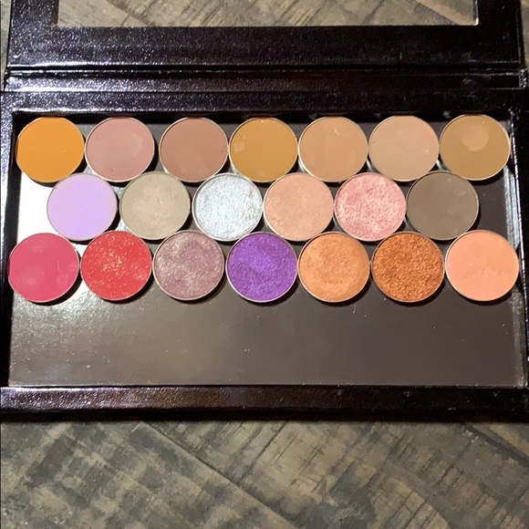 Makeup Geek Eyeshadow Palette - Picture 2 of 3